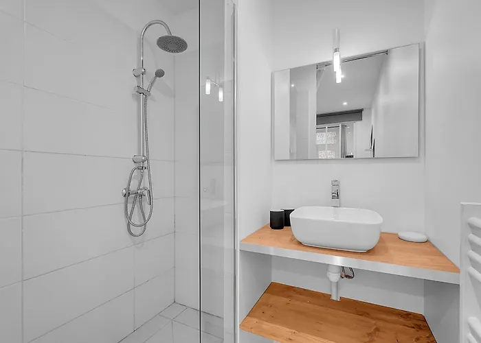 Le Cosy - T2 Hypercentre Au Calme Avec Parking Appartement *